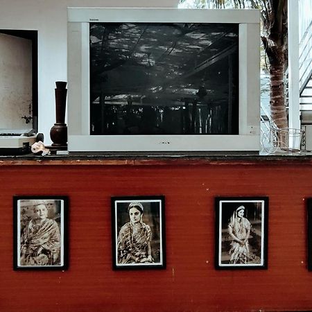 Woodpacker 2.0 Hostel Pondicherry Exterior photo