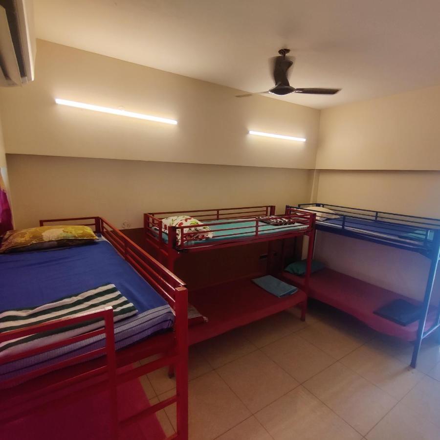 Woodpacker 2.0 Hostel Pondicherry Exterior photo